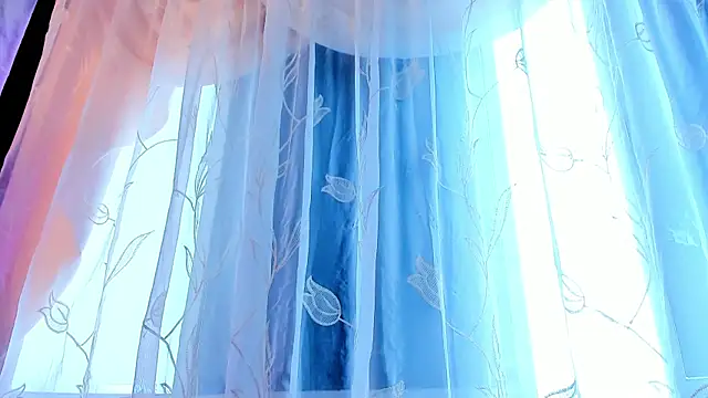 AliceStevens_'s cam snapshot