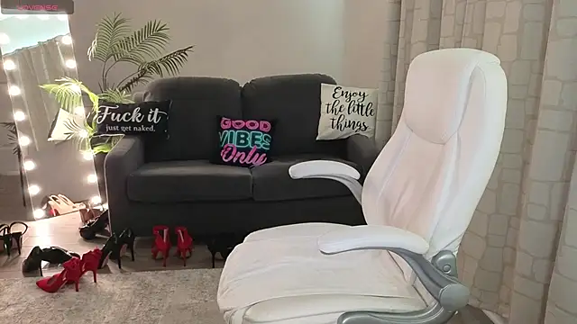 YourMarthaMayer live sex cam