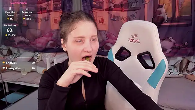 KiraDuvall's cam snapshot