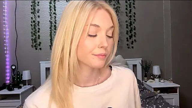 LlsabethHaze's cam snapshot