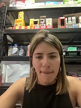 Andrea_19blonde live sex cam