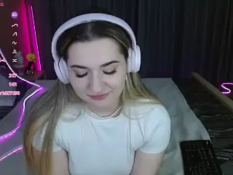 BellaaBlushh's cam snapshot