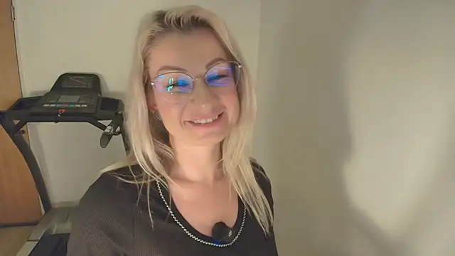 Sweet_Eira's cam snapshot