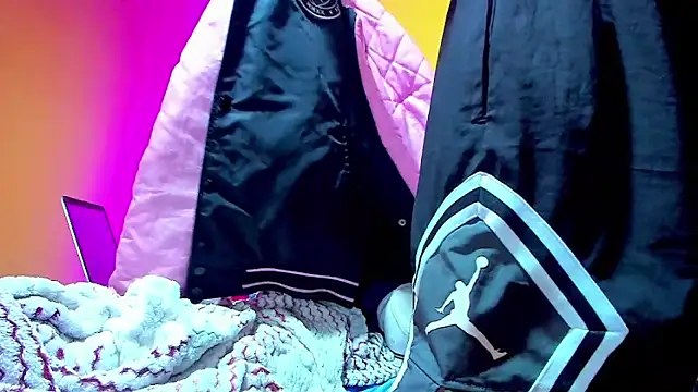 tattooedsmoker777's cam snapshot