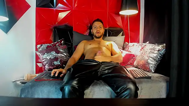 HARRY_RAMIREZ's cam snapshot