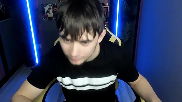 AlejandroEllias's cam snapshot