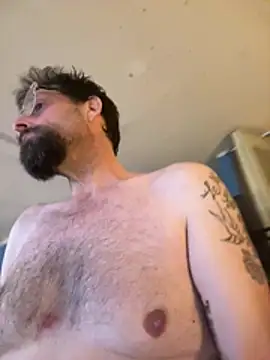 biggdaddyandqueenn live sex cam