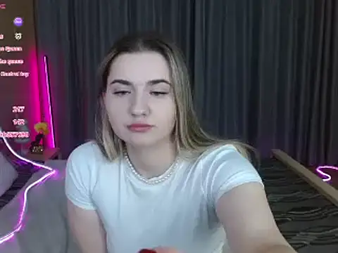 BellaaBlushh's cam snapshot