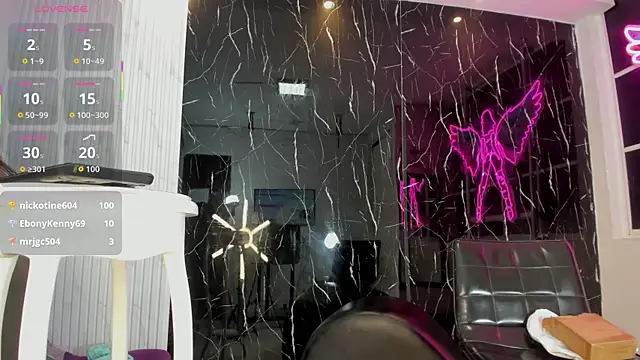 Nini_Beyker live sex cam