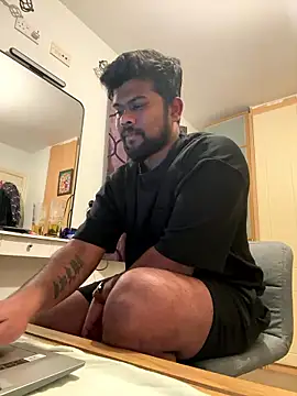 YOURCRAZYDADDY live sex cam