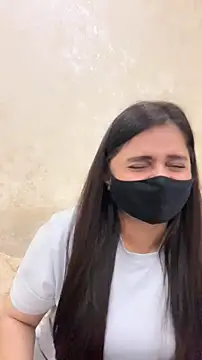 ashwariya23's cam snapshot