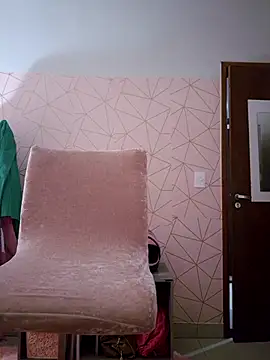 Irresistible24 live sex cam