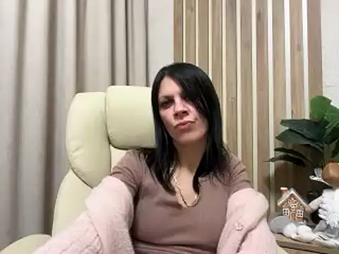 InjaAtHome live sex cam