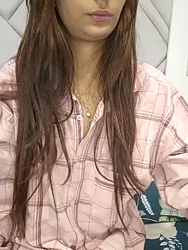 TrendyTales_'s cam snapshot