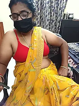 menaka-tamil's cam snapshot