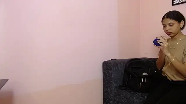 cherry_morroe_'s cam snapshot