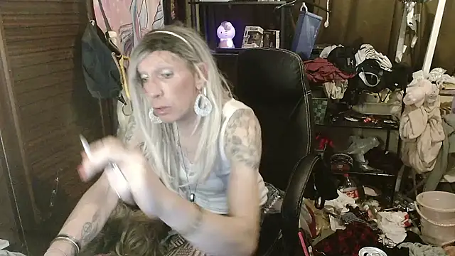 Ombeline1 live sex cam