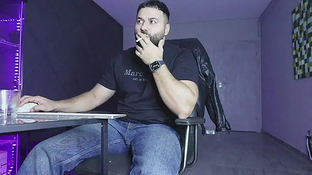 mattmasterss live sex cam