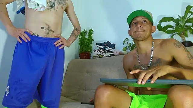 skinny23cm live sex cam