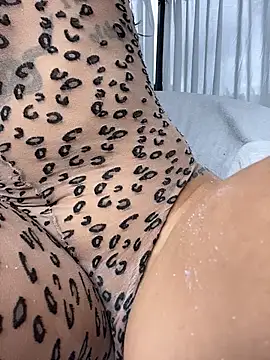 LatinaDollXXX's cam snapshot