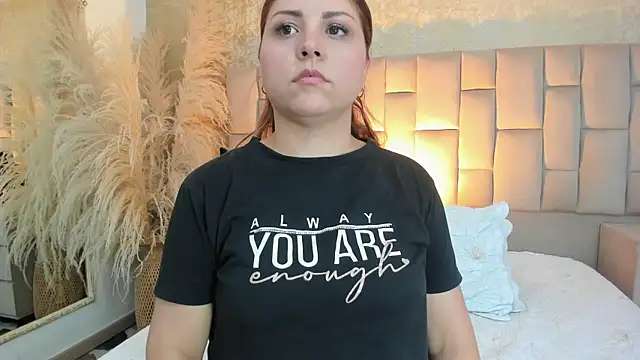 cloesummerr_'s cam snapshot