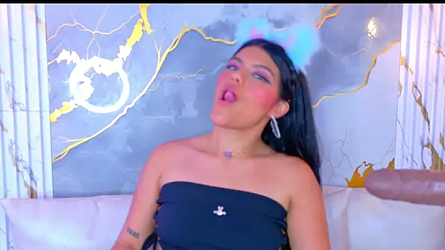 NIKIBUNNY's cam snapshot