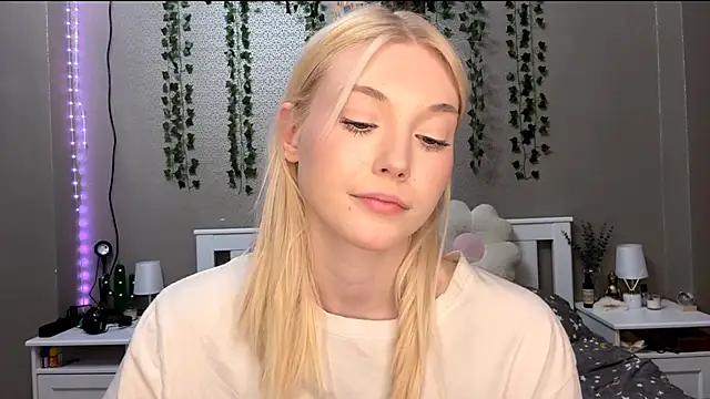 LlsabethHaze's cam snapshot