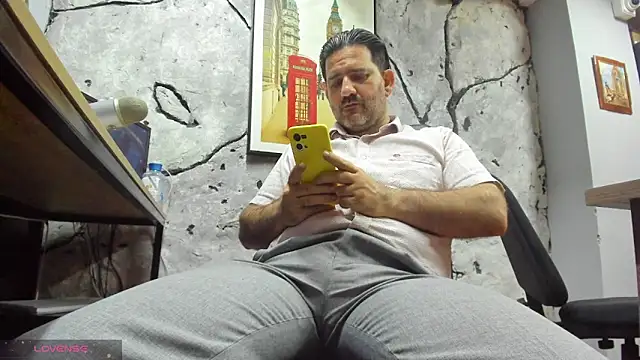 Maxi_thebig_daddy live sex cam