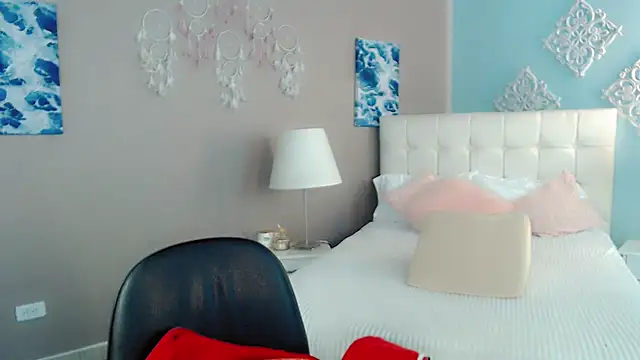 _Maddison_Ivanova_ live sex cam