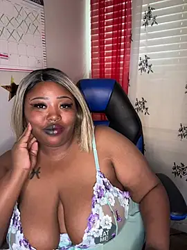 Chocolatebunnyxx96's cam snapshot