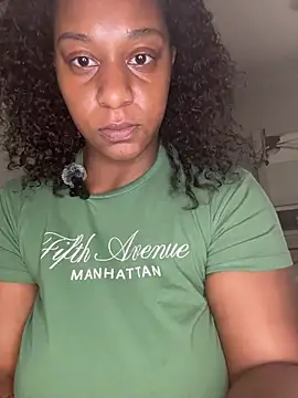 yaralucki's cam snapshot