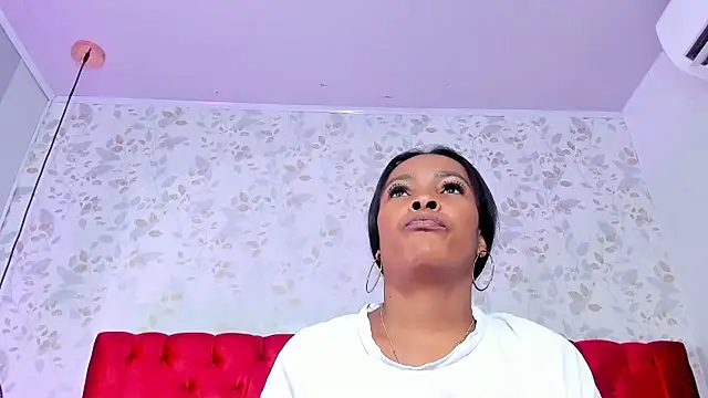 Layla_lell's cam snapshot