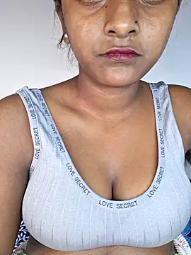 Royal-girl78's cam snapshot