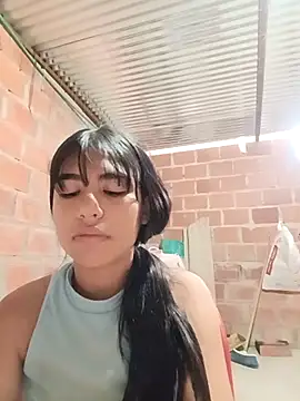 triana-hot18's cam snapshot