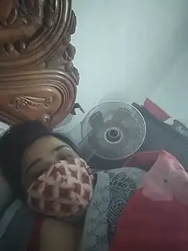 momo_loves's cam snapshot