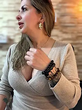 _Abril-Office1 live sex cam