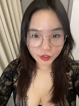 fanyiyi23 live sex cam