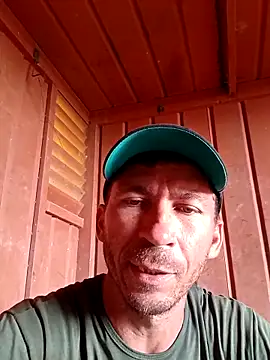 RobertoLuiz84 live sex cam