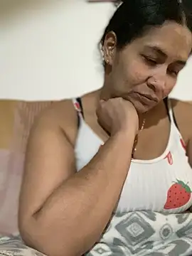 Carola-Ross live sex cam