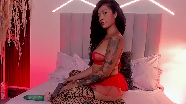 Isis_Moon's cam snapshot