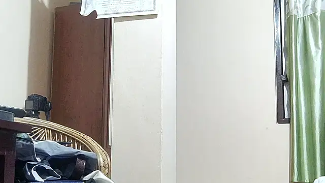 Gre3k_god's cam snapshot