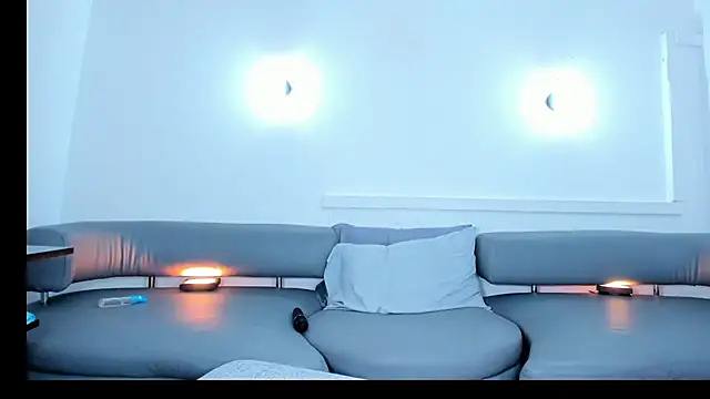 SashaWhitee's cam snapshot