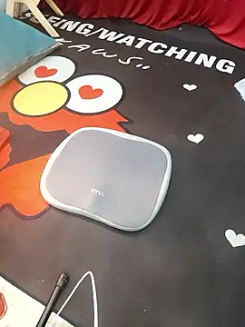 Alone_nothing's cam snapshot