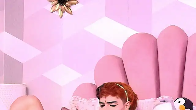 KylieMonnett live sex cam