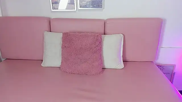 Pamela_SkinnySexy's cam snapshot