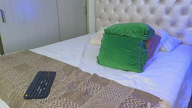 yulian_vasquez's cam snapshot