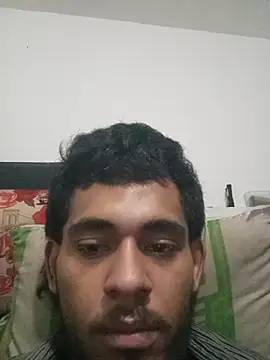 MaximoSualteza777 live sex cam