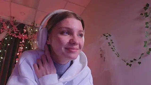 shark_attack52's cam snapshot