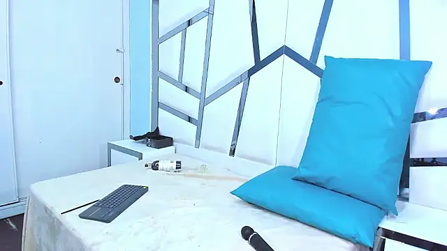 Hetaira_Lexx live sex cam