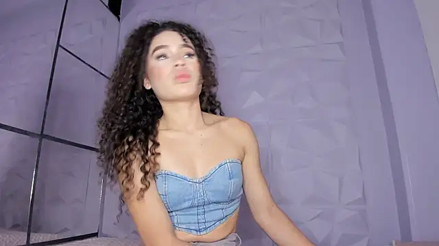 _LittleLia live sex cam